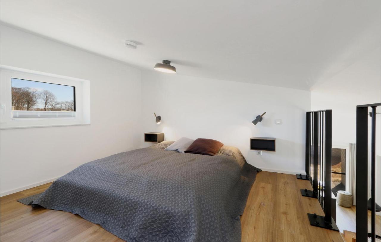 Beautiful Home In Lembruch-Duemmer See With Wifi Buitenkant foto