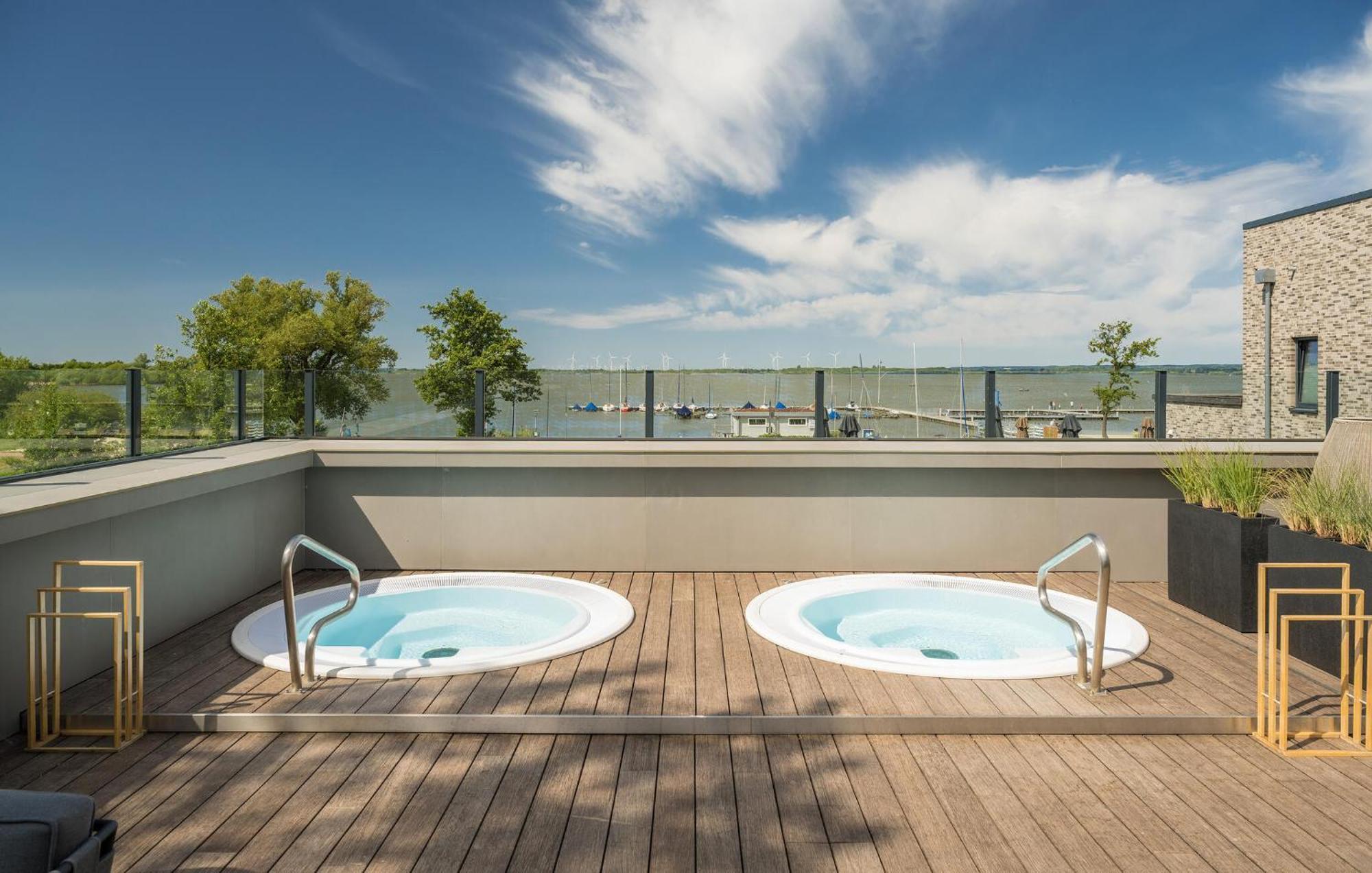 Beautiful Home In Lembruch-Duemmer See With Wifi Buitenkant foto